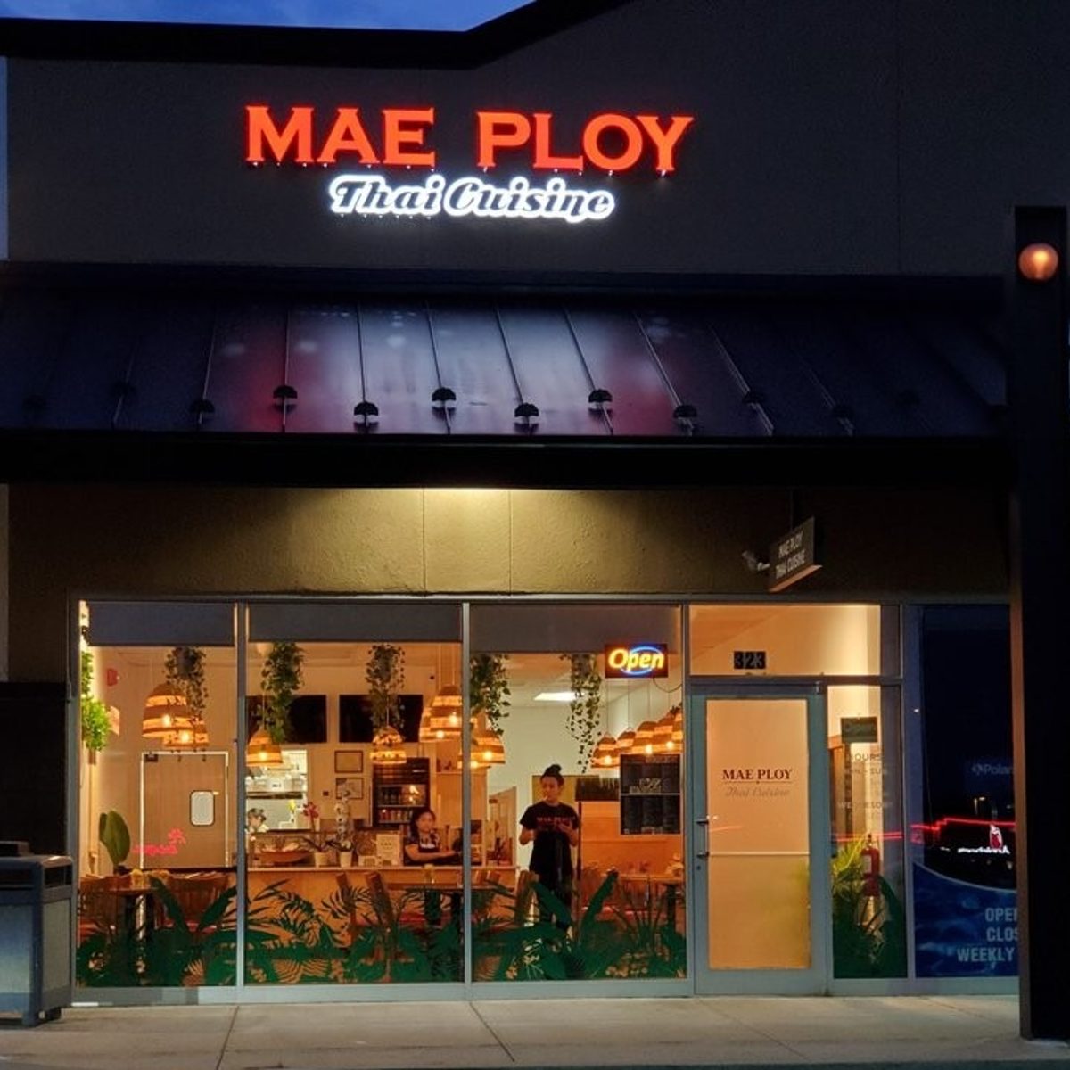 Welcome to Mae Ploy Thai Cuisine